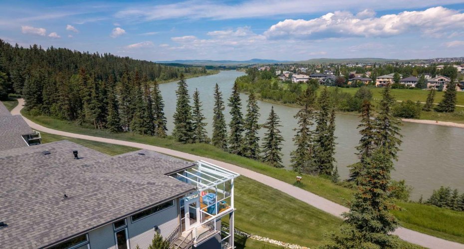 192 Crawford Drive, Cochrane, Alberta T4C 2G8, 2 Bedrooms Bedrooms, ,2 BathroomsBathrooms,Residential,For Sale,Crawford,A2325306