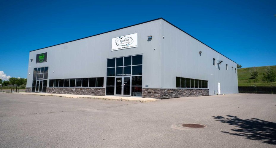 231 Don Seaman Way, Okotoks, Alberta T1S1A5, ,Commercial,For Lease,Don Seaman,A2326391