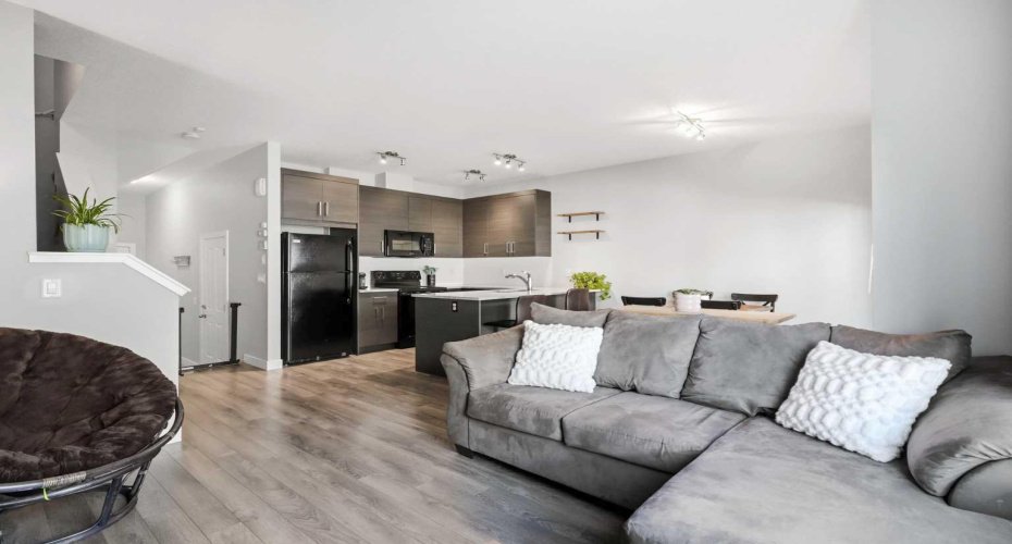 204 Jumping Pound Common, Cochrane, Alberta T4C 2L1, 3 Bedrooms Bedrooms, ,3 BathroomsBathrooms,Residential,For Sale,Jumping Pound,A2325742
