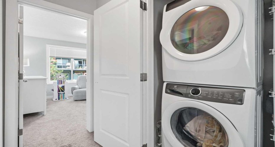 204 Jumping Pound Common, Cochrane, Alberta T4C 2L1, 3 Bedrooms Bedrooms, ,3 BathroomsBathrooms,Residential,For Sale,Jumping Pound,A2325742