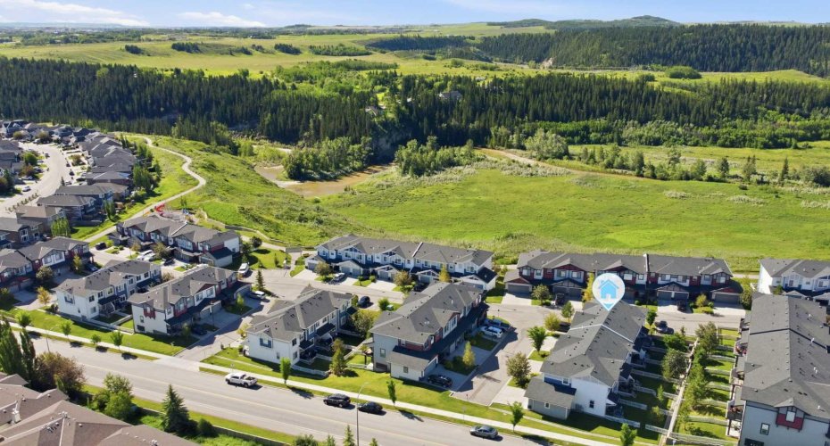 204 Jumping Pound Common, Cochrane, Alberta T4C 2L1, 3 Bedrooms Bedrooms, ,3 BathroomsBathrooms,Residential,For Sale,Jumping Pound,A2325742