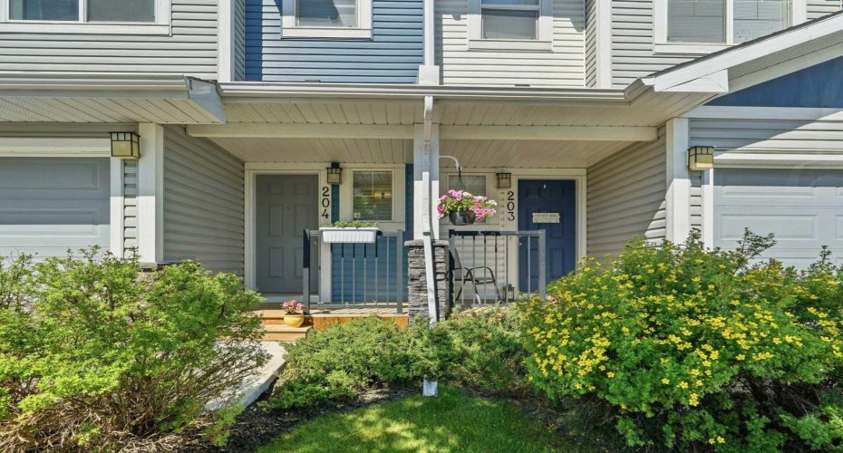 204 Jumping Pound Common, Cochrane, Alberta T4C 2L1, 3 Bedrooms Bedrooms, ,3 BathroomsBathrooms,Residential,For Sale,Jumping Pound,A2325742