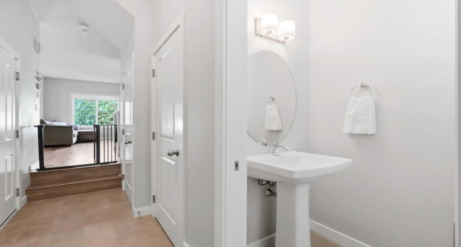 204 Jumping Pound Common, Cochrane, Alberta T4C 2L1, 3 Bedrooms Bedrooms, ,3 BathroomsBathrooms,Residential,For Sale,Jumping Pound,A2325742
