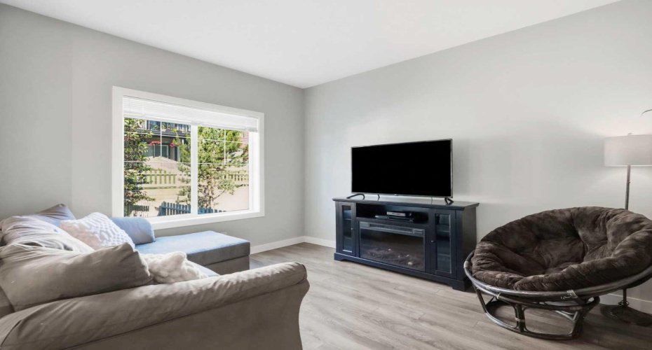 204 Jumping Pound Common, Cochrane, Alberta T4C 2L1, 3 Bedrooms Bedrooms, ,3 BathroomsBathrooms,Residential,For Sale,Jumping Pound,A2325742