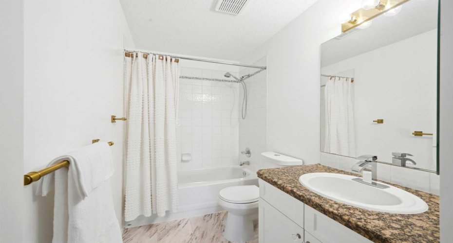 44 Gleneagles View, Cochrane, Alberta T4C 1P1, 3 Bedrooms Bedrooms, ,3 BathroomsBathrooms,Residential,For Sale,Gleneagles,A2311315