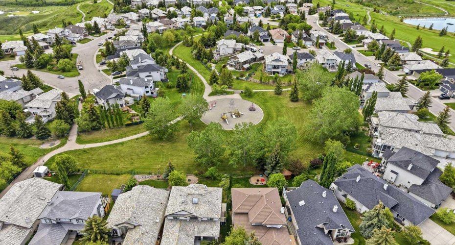 44 Gleneagles View, Cochrane, Alberta T4C 1P1, 3 Bedrooms Bedrooms, ,3 BathroomsBathrooms,Residential,For Sale,Gleneagles,A2311315