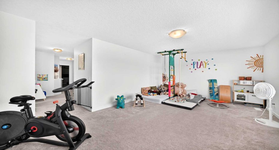 16 Sunrise Crescent, Cochrane, Alberta T4C0Z6, 3 Bedrooms Bedrooms, ,4 BathroomsBathrooms,Residential,For Sale,Sunrise,A2327265