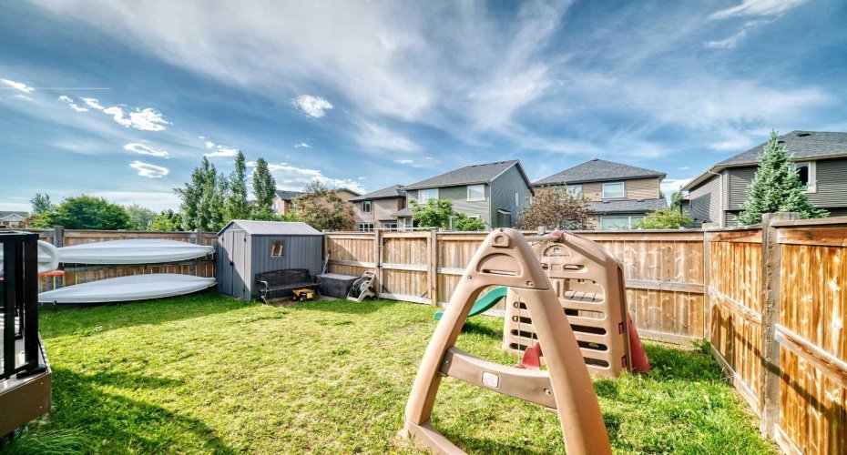 16 Sunrise Crescent, Cochrane, Alberta T4C0Z6, 3 Bedrooms Bedrooms, ,4 BathroomsBathrooms,Residential,For Sale,Sunrise,A2327265