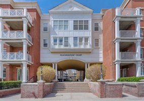 5605 Henwood Street, Calgary, Alberta T3E 7R1, 1 Bedroom Bedrooms, ,1 BathroomBathrooms,Residential,For Sale,Henwood,A2328725