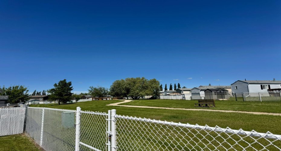 529 Stewart Street, Rural Grande Prairie No. 1, County of, Alberta T8W 5K5, 3 Bedrooms Bedrooms, ,2 BathroomsBathrooms,Residential,For Sale,Stewart Street,A2328743