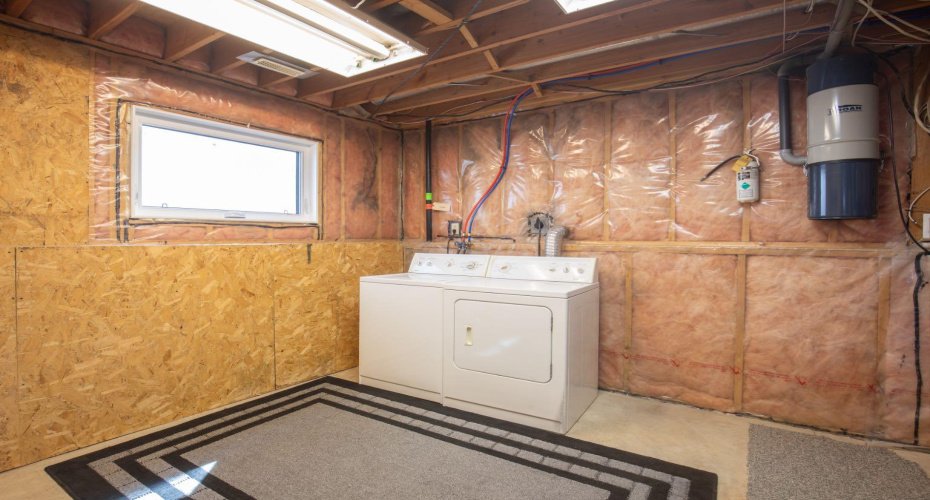 51 Duston Street, Red Deer, Alberta T4R 2K4, 5 Bedrooms Bedrooms, ,3 BathroomsBathrooms,Residential,For Sale,Duston,A2328750