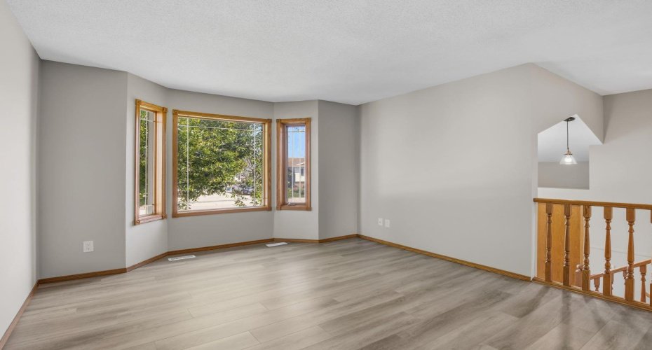 51 Duston Street, Red Deer, Alberta T4R 2K4, 5 Bedrooms Bedrooms, ,3 BathroomsBathrooms,Residential,For Sale,Duston,A2328750
