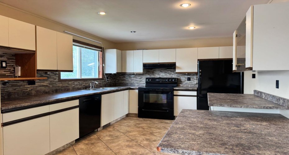 11300 110 Avenue Crescent, Fairview, Alberta T0H 1L0, 4 Bedrooms Bedrooms, ,2 BathroomsBathrooms,Residential,For Sale,110,A2328756