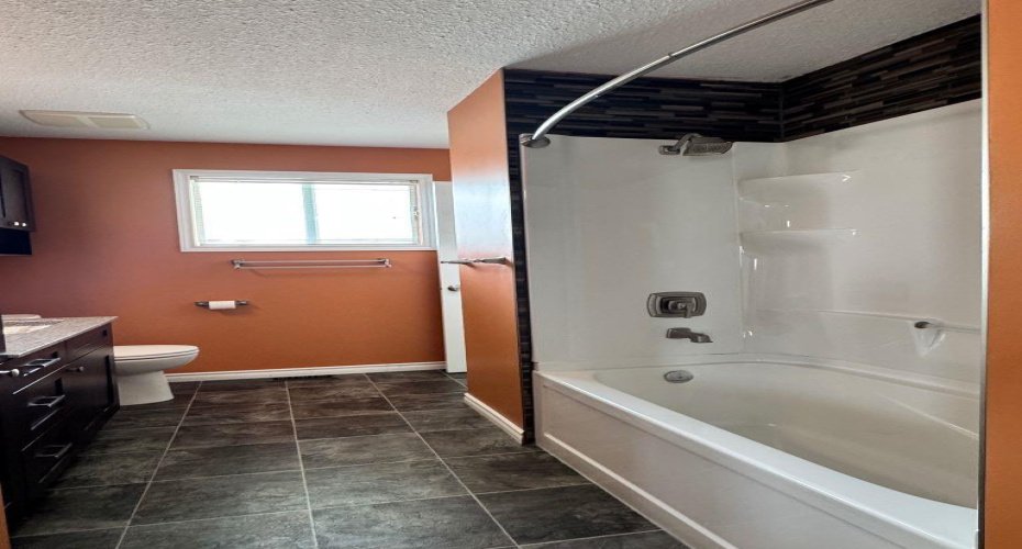 11300 110 Avenue Crescent, Fairview, Alberta T0H 1L0, 4 Bedrooms Bedrooms, ,2 BathroomsBathrooms,Residential,For Sale,110,A2328756