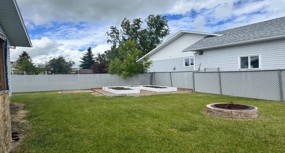 11300 110 Avenue Crescent, Fairview, Alberta T0H 1L0, 4 Bedrooms Bedrooms, ,2 BathroomsBathrooms,Residential,For Sale,110,A2328756