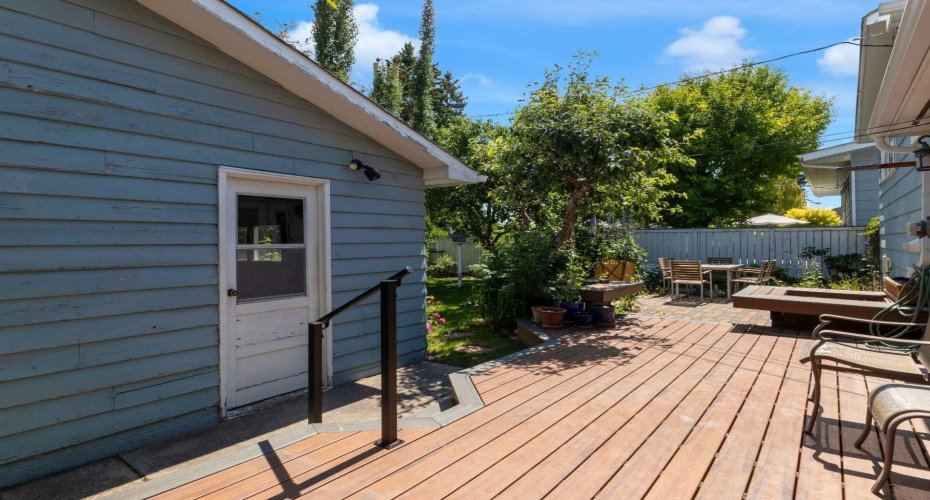 Deck