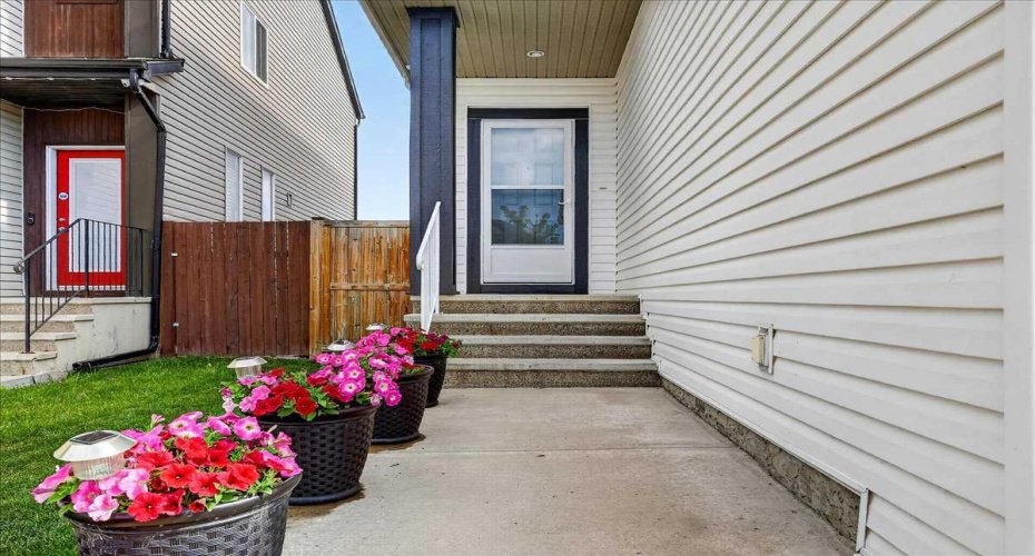 18 Copperstone Drive, Calgary, Alberta T2Z 0P2, 3 Bedrooms Bedrooms, ,3 BathroomsBathrooms,Residential,For Sale,Copperstone,A2328839
