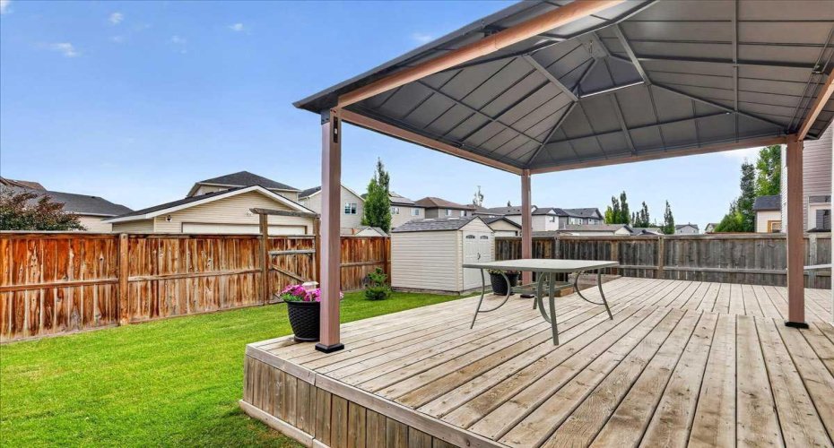 18 Copperstone Drive, Calgary, Alberta T2Z 0P2, 3 Bedrooms Bedrooms, ,3 BathroomsBathrooms,Residential,For Sale,Copperstone,A2328839