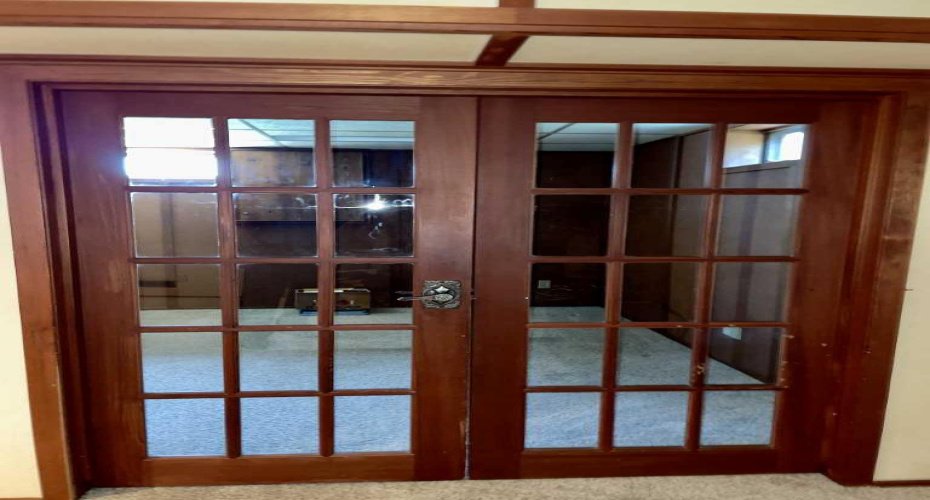 French door access to the study