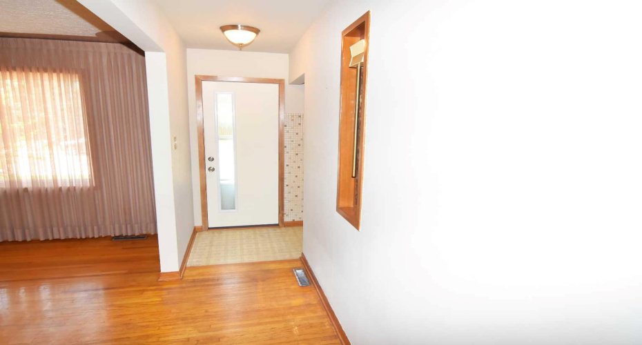 Foyer Front entrance