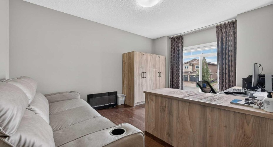 36 Rockyvale Green, Calgary, Alberta T3G 0E3, 5 Bedrooms Bedrooms, ,4 BathroomsBathrooms,Residential,For Sale,Rockyvale,A2328863