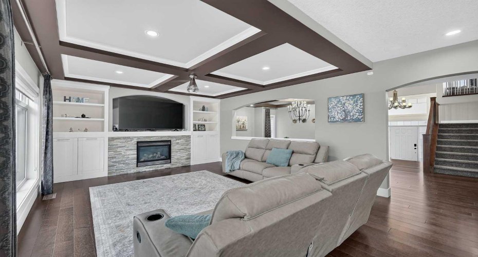 36 Rockyvale Green, Calgary, Alberta T3G 0E3, 5 Bedrooms Bedrooms, ,4 BathroomsBathrooms,Residential,For Sale,Rockyvale,A2328863