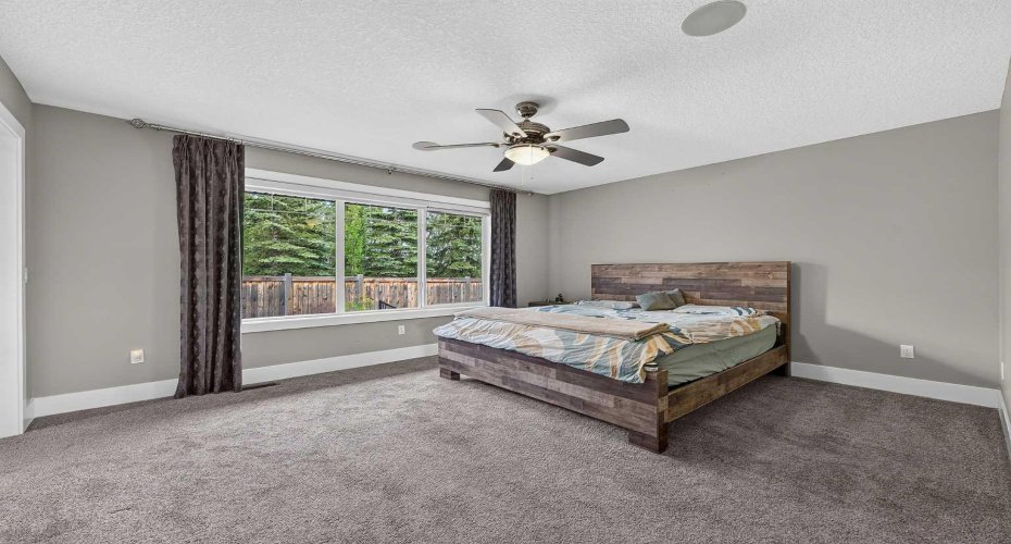 36 Rockyvale Green, Calgary, Alberta T3G 0E3, 5 Bedrooms Bedrooms, ,4 BathroomsBathrooms,Residential,For Sale,Rockyvale,A2328863
