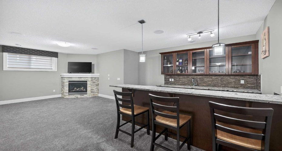 36 Rockyvale Green, Calgary, Alberta T3G 0E3, 5 Bedrooms Bedrooms, ,4 BathroomsBathrooms,Residential,For Sale,Rockyvale,A2328863