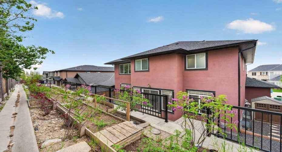 36 Rockyvale Green, Calgary, Alberta T3G 0E3, 5 Bedrooms Bedrooms, ,4 BathroomsBathrooms,Residential,For Sale,Rockyvale,A2328863