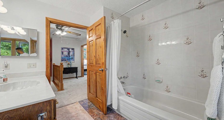 75 Deerbrook Road, Calgary, Alberta T2J 6G5, 4 Bedrooms Bedrooms, ,3 BathroomsBathrooms,Residential,For Sale,Deerbrook,A2328881