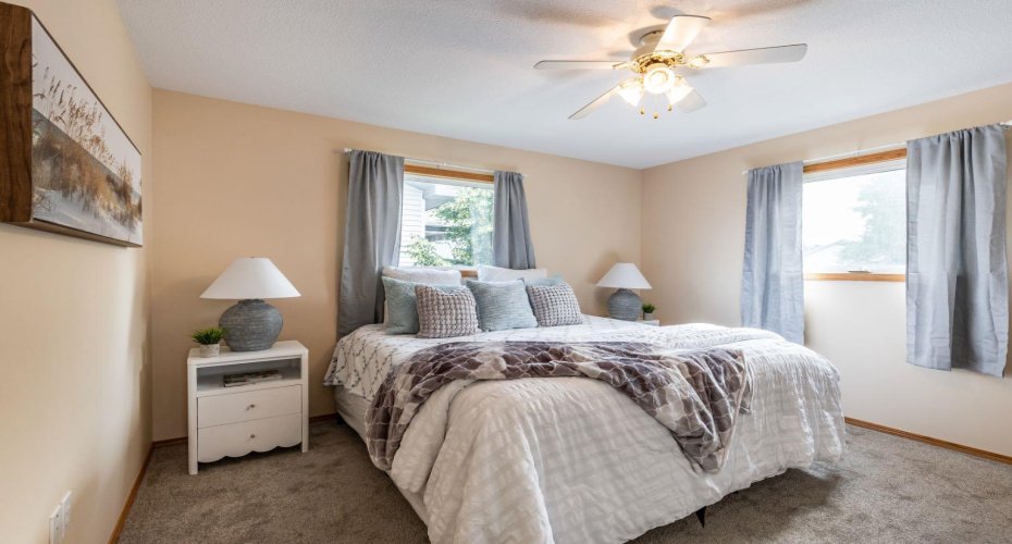 367 Woodman Avenue, Medicine Hat, Alberta T1A 8T6, 4 Bedrooms Bedrooms, ,2 BathroomsBathrooms,Residential,For Sale,Woodman,A2328885