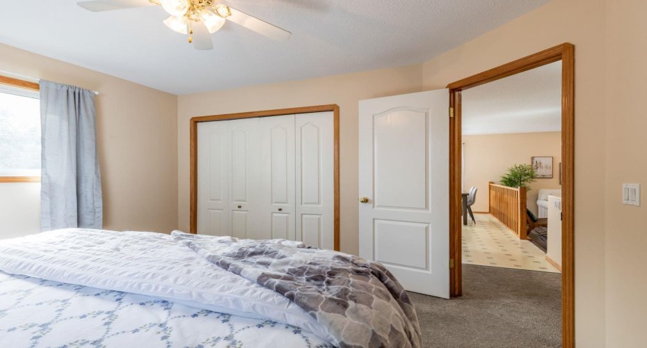 367 Woodman Avenue, Medicine Hat, Alberta T1A 8T6, 4 Bedrooms Bedrooms, ,2 BathroomsBathrooms,Residential,For Sale,Woodman,A2328885