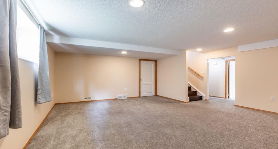 367 Woodman Avenue, Medicine Hat, Alberta T1A 8T6, 4 Bedrooms Bedrooms, ,2 BathroomsBathrooms,Residential,For Sale,Woodman,A2328885