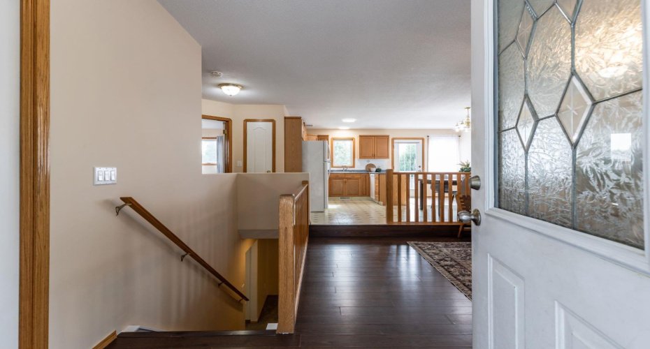367 Woodman Avenue, Medicine Hat, Alberta T1A 8T6, 4 Bedrooms Bedrooms, ,2 BathroomsBathrooms,Residential,For Sale,Woodman,A2328885