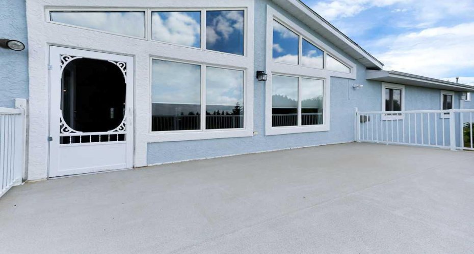 41207 Range Road 263, Rural Lacombe County, Alberta T4L 2N4, 10 Bedrooms Bedrooms, ,9 BathroomsBathrooms,Residential,For Sale,Range Road 263,A2328891