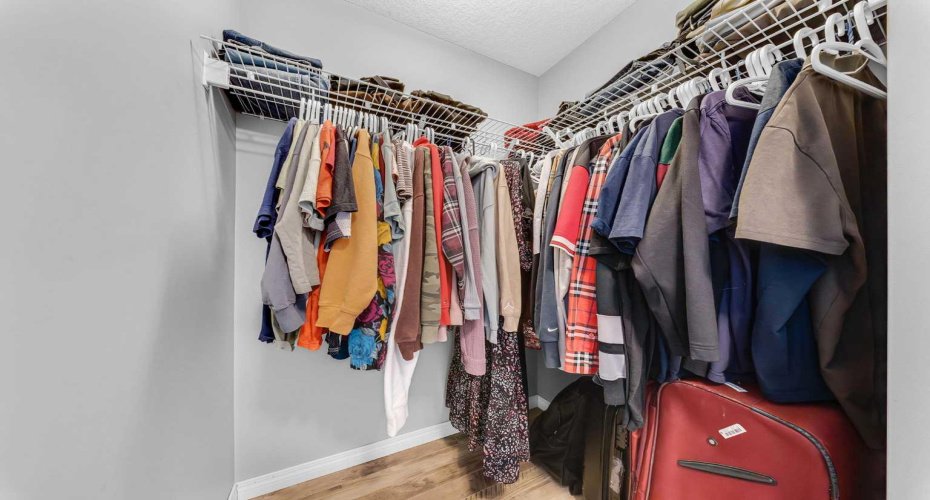 walkin closet