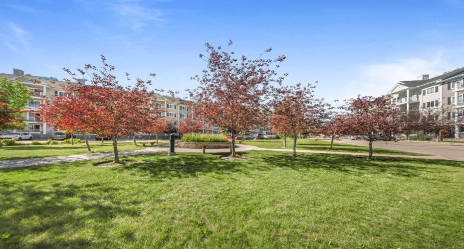 10 Country Village Park, Calgary, Alberta T3K 0W5, 2 Bedrooms Bedrooms, ,2 BathroomsBathrooms,Residential,For Sale,Country Village,A2328892
