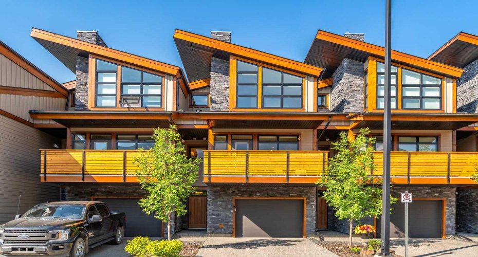 407 Riva Place, Canmore, Alberta T1W 3L4, 2 Bedrooms Bedrooms, ,3 BathroomsBathrooms,Residential,For Sale,Riva,A2328900