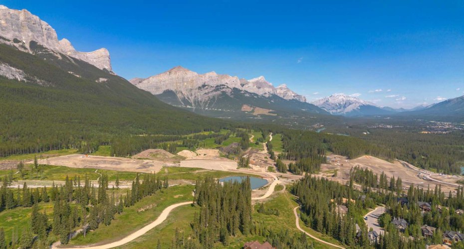 407 Riva Place, Canmore, Alberta T1W 3L4, 2 Bedrooms Bedrooms, ,3 BathroomsBathrooms,Residential,For Sale,Riva,A2328900