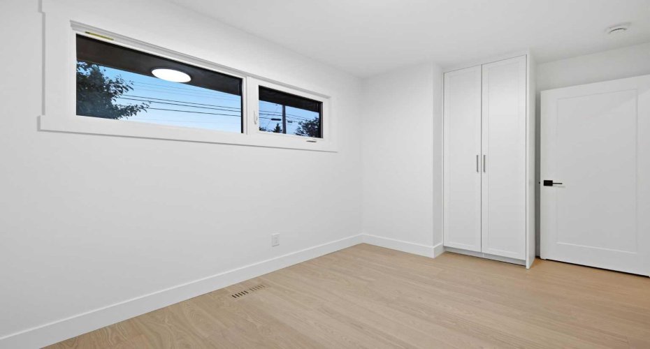 928 120 Avenue, Calgary, Alberta T2J 2K7, 4 Bedrooms Bedrooms, ,3 BathroomsBathrooms,Residential,For Sale,120,A2328907