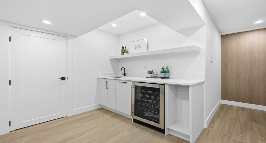 928 120 Avenue, Calgary, Alberta T2J 2K7, 4 Bedrooms Bedrooms, ,3 BathroomsBathrooms,Residential,For Sale,120,A2328907