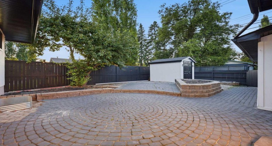 928 120 Avenue, Calgary, Alberta T2J 2K7, 4 Bedrooms Bedrooms, ,3 BathroomsBathrooms,Residential,For Sale,120,A2328907