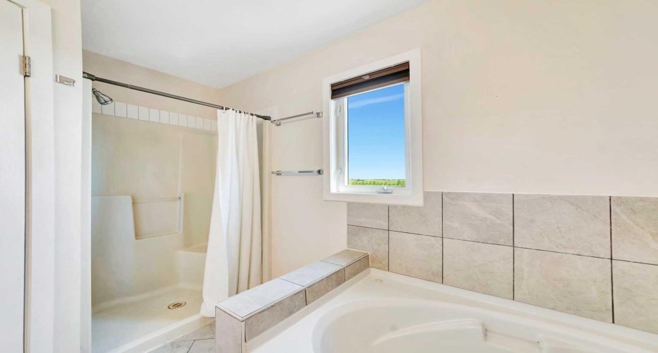 48541 Range Road 3263, Rural, Saskatchewan S0M 1R0, 4 Bedrooms Bedrooms, ,2 BathroomsBathrooms,Residential,For Sale,Range Road 3263,A2328911