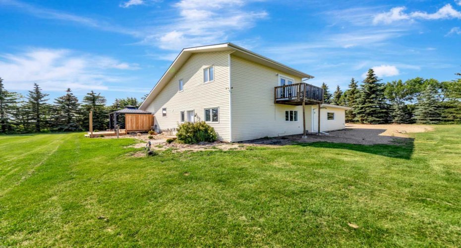48541 Range Road 3263, Rural, Saskatchewan S0M 1R0, 4 Bedrooms Bedrooms, ,2 BathroomsBathrooms,Residential,For Sale,Range Road 3263,A2328911