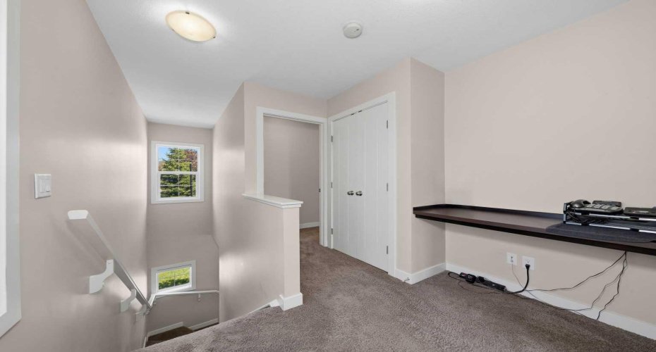 464 Quarry Villas, Calgary, Alberta T2C 5K1, 2 Bedrooms Bedrooms, ,4 BathroomsBathrooms,Residential,For Sale,Quarry,A2328940
