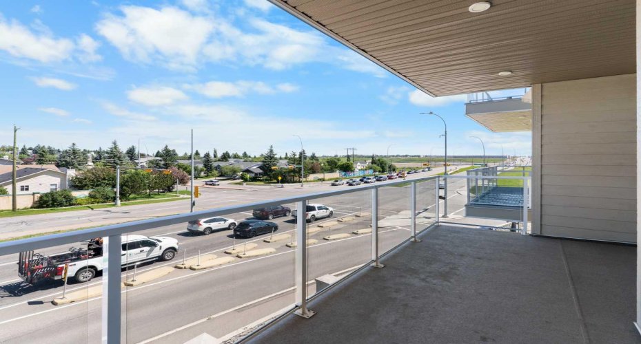 Expansive Balcony