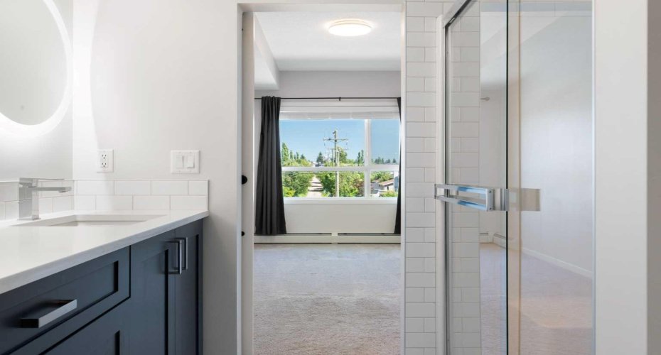 4pc Ensuite Bathroom