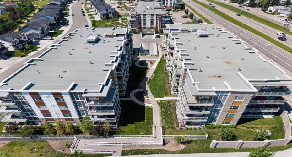 Building Courtyard