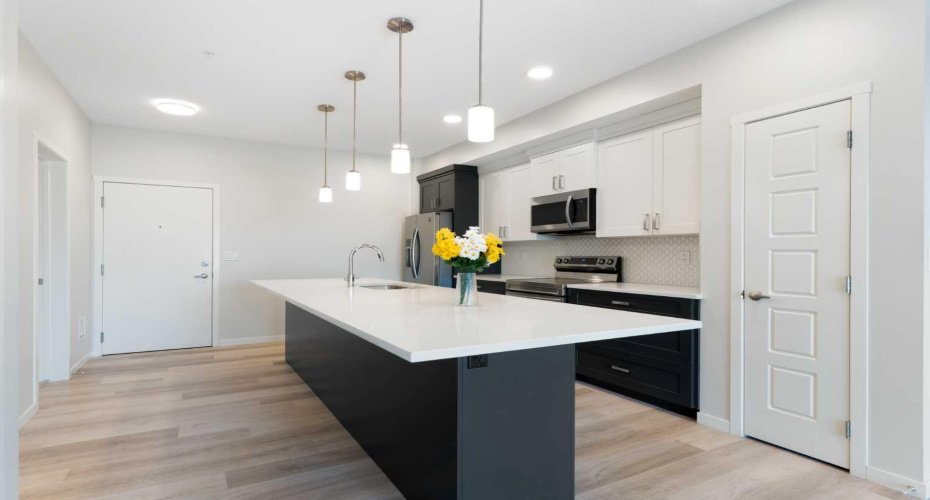 200 Harvest Hills Place, Calgary, Alberta T3K 2N3, 2 Bedrooms Bedrooms, ,2 BathroomsBathrooms,Residential,For Sale,Harvest Hills,A2328952