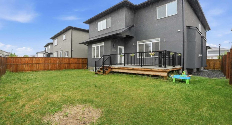 166 Kinniburgh Crescent, Chestermere, Alberta T1X 1Y1, 7 Bedrooms Bedrooms, ,5 BathroomsBathrooms,Residential,For Sale,Kinniburgh,A2328973
